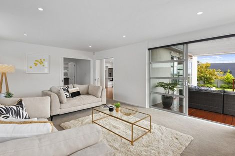Photo of property in 12 Maurice Knowles Lane, Cashmere, Christchurch, 8022