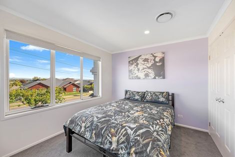Photo of property in 28 Arataki Road, Havelock North, 4130