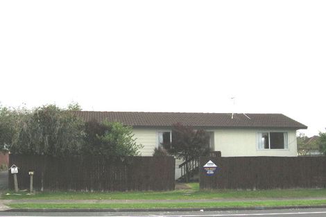 Photo of property in 2/222 Waitemata Drive, Ranui, Auckland, 0612