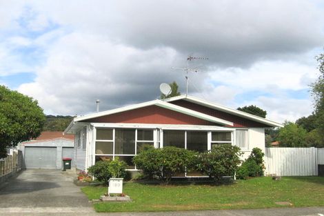 Photo of property in 100 Clouston Park Road, Clouston Park, Upper Hutt, 5018