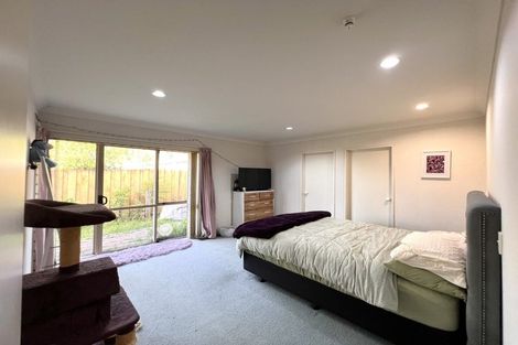 Photo of property in 10 Balmerino Grove, Waikanae, 5036