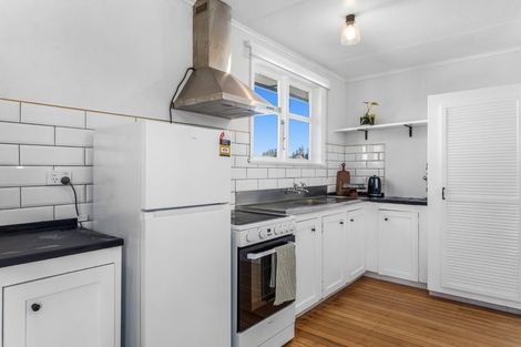 Photo of property in 15 Matai Street, Edgecumbe, 3120