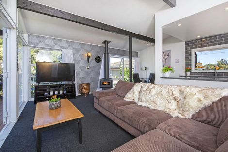 Photo of property in 173 Gossamer Drive, Pakuranga Heights, Auckland, 2010