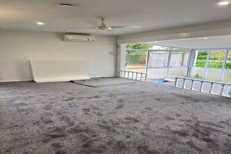 Photo of property in 25 Moor Avenue, Te Atatu Peninsula, Auckland, 0610