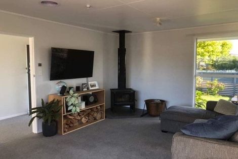 Photo of property in 2 Karaka Street, Inglewood, 4330