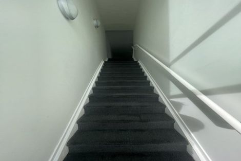 Photo of property in 6/222 Albany Highway, Schnapper Rock, Auckland, 0632