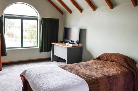 Photo of property in 1c Victoria Avenue, Dannevirke, 4930