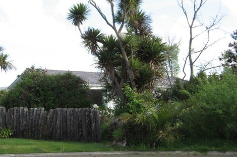 Photo of property in 25 Holden Avenue, Holdens Bay, Rotorua, 3010