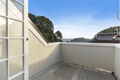 Photo of property in 73 Norwood Road, Bayswater, Auckland, 0622
