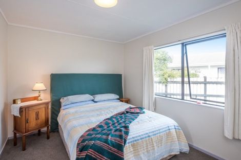 Photo of property in 8 Dennis Taylor Court, Paraparaumu, 5032