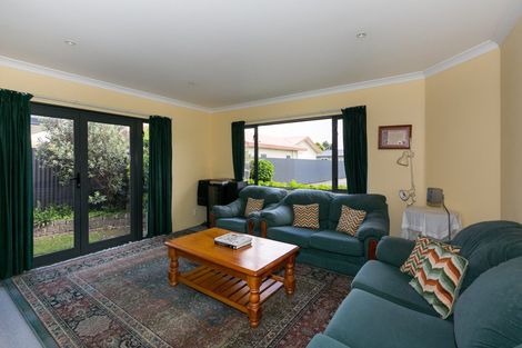 Photo of property in 13b Howard Road, Taradale, Napier, 4112