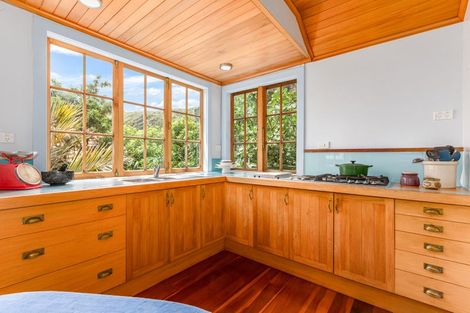 Photo of property in 455 Muritai Road, Eastbourne, Lower Hutt, 5013