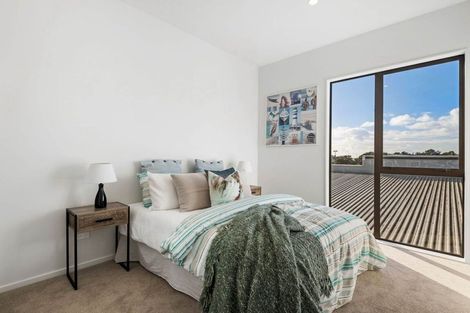 Photo of property in 20 Mina Way, Browns Bay, Auckland, 0630