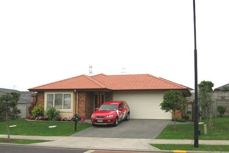 Photo of property in 10 Richfield Crescent, Westgate, Auckland, 0614