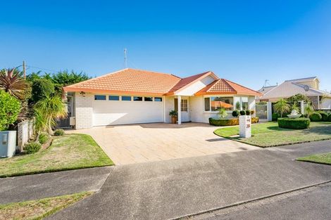 Photo of property in 28 Beach Haven Place, Paraparaumu Beach, Paraparaumu, 5032