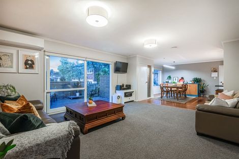 Photo of property in 2/193 Lake Road, Belmont, Auckland, 0622