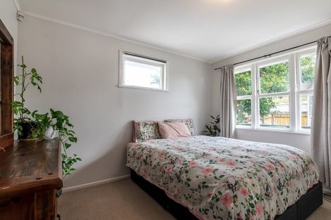 Photo of property in 61a Cobham Crescent, Kelston, Auckland, 0602