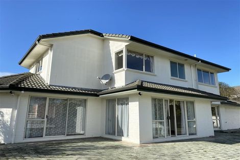 Photo of property in 11 Santa Ana Drive, Shamrock Park, Auckland, 2016