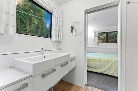 Photo of property in 934 Sandspit Road, Sandspit, Warkworth, 0982