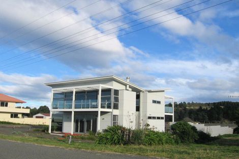 Photo of property in 21 Le Quesne Road, Bay View, Napier, 4104