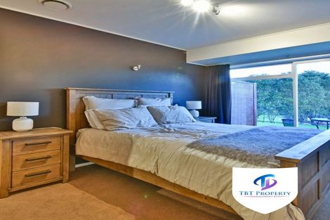 Photo of property in 65 Harry Dreadon Road, Opaheke, Papakura, 2584