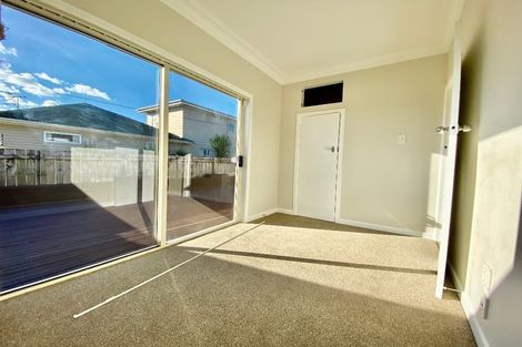 Photo of property in 17 View Road, Papakura, 2110