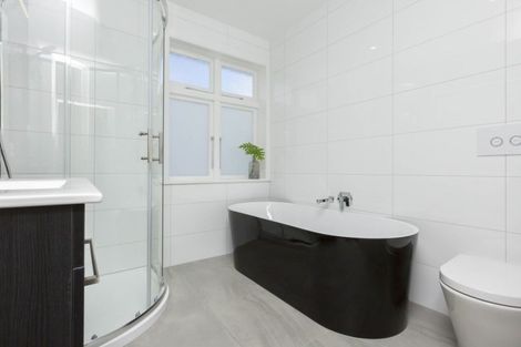 Photo of property in 1/10 Victoria Street, Pukekohe, 2120