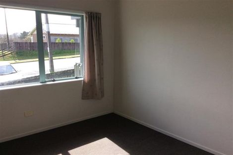 Photo of property in 2/35 Station Road, Te Kamo, Whangarei, 0112