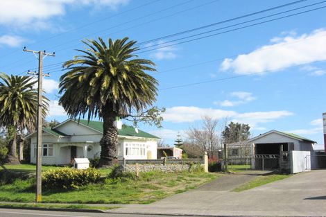 Photo of property in 65 Bridge Street, Bulls, 4818