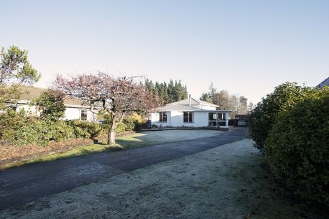 Photo of property in 64 Great North Road, Winton, 9720