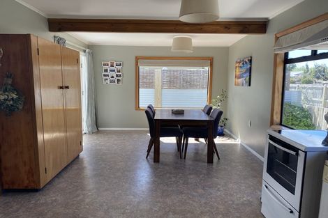 Photo of property in 24 Lucas Street, Riversdale, Blenheim, 7201