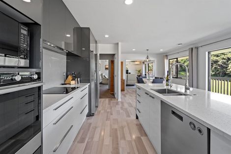 Photo of property in 8 Emlyn Place, Torbay, Auckland, 0630