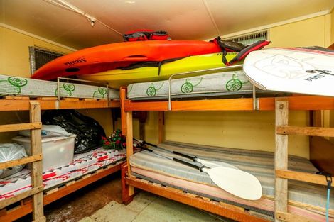 Photo of property in 30 Tasman Parade, Oakura, 4314