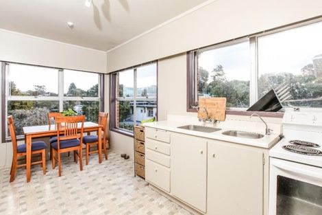 Photo of property in 2/51 Girrahween Drive, Totara Vale, Auckland, 0629