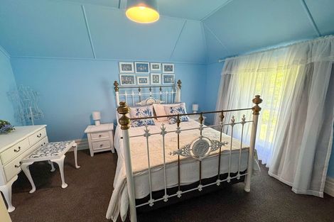 Photo of property in 301 Kaitangata Highway, Stirling, 9231