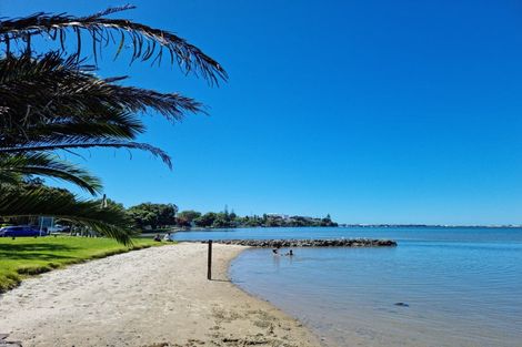 Photo of property in 2 Fraser Street, Tauranga, 3110