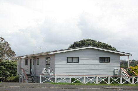 Photo of property in 842b Whangaparaoa Road, Manly, Whangaparaoa, 0930