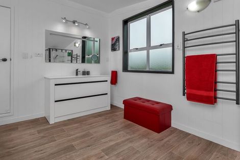 Photo of property in Taipuha Sett Road, Taipuha, Paparoa, 0571