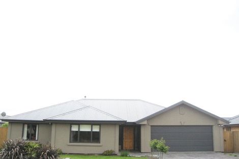 Photo of property in 8 Sheraton Place, Redwood, Christchurch, 8051