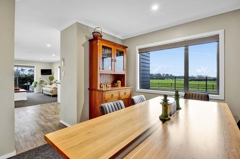 Photo of property in 7 Mercade Close, Stratford, 4332