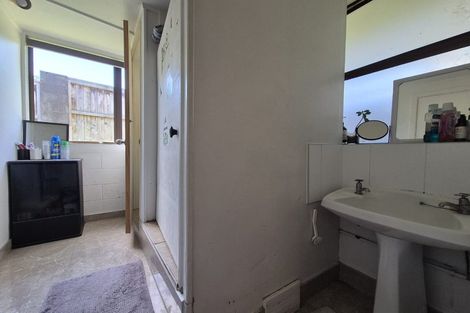 Photo of property in 1 Lauderdale Road, Birkdale, Auckland, 0626