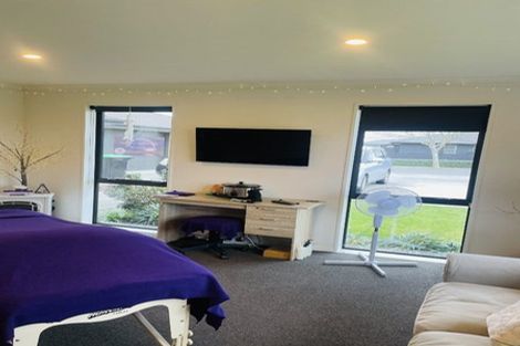 Photo of property in 6 Nga Tupuna Street, Pegasus, 7612