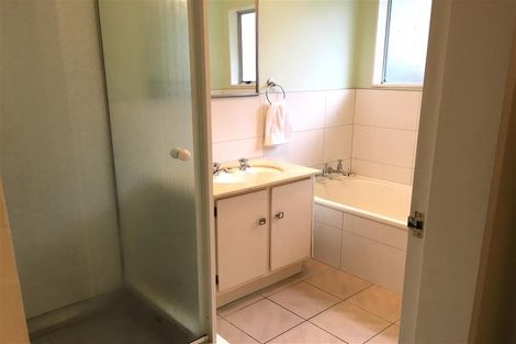 Photo of property in 8 He Awa Crescent, Waikanae, 5036