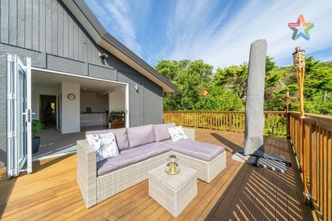 Photo of property in 26 Wisteria Grove, Maungaraki, Lower Hutt, 5010