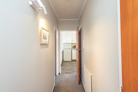 Photo of property in 3 Queen Street, Aramoho, Whanganui, 4500