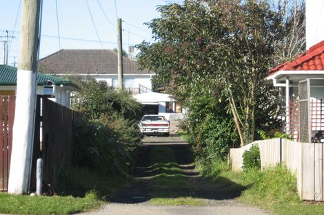 Photo of property in 100 Mahia Road, Manurewa, Auckland, 2102