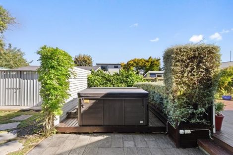 Photo of property in 40 North Parade, Richmond, Christchurch, 8013