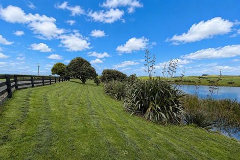 Photo of property in 1200 Redhill Road, Te Kopuru, Dargaville, 0371