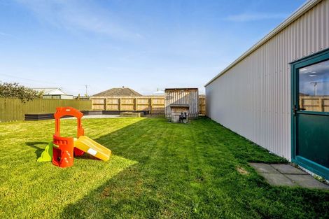 Photo of property in 35 Collins Street, Hawera, 4610