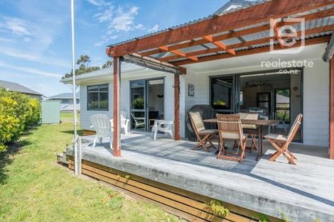Photo of property in 17 Anchorage Road, Mangawhai Heads, Mangawhai, 0505